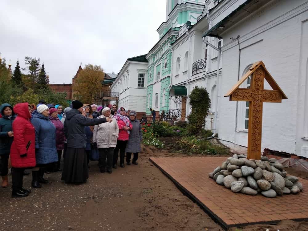 В День пожилых людей ветераны совершили экскурсию по храмам и историческим местам Кирова