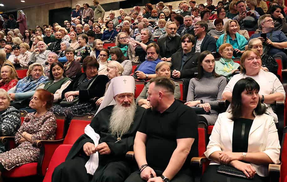 Состоялся благотворительный концерт, посвященный восстановлению церкви в честь Феодоровской иконы Божией Матери