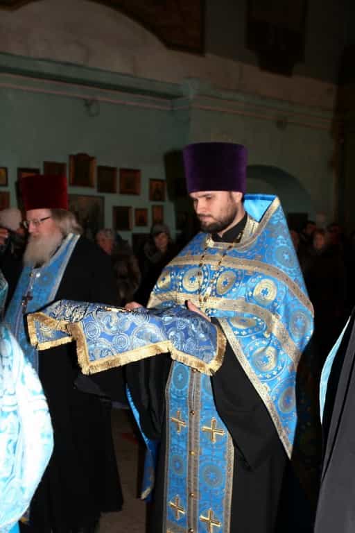 Митрополит Вятский и Слободской Марк возглавил Всенощное бдение в церкви в честь иконы Божией Матери «Знамение»
