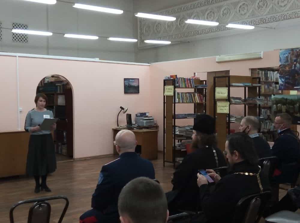 В городе Слободском открылись выставки «Русский исход» и «Несломленные духом»