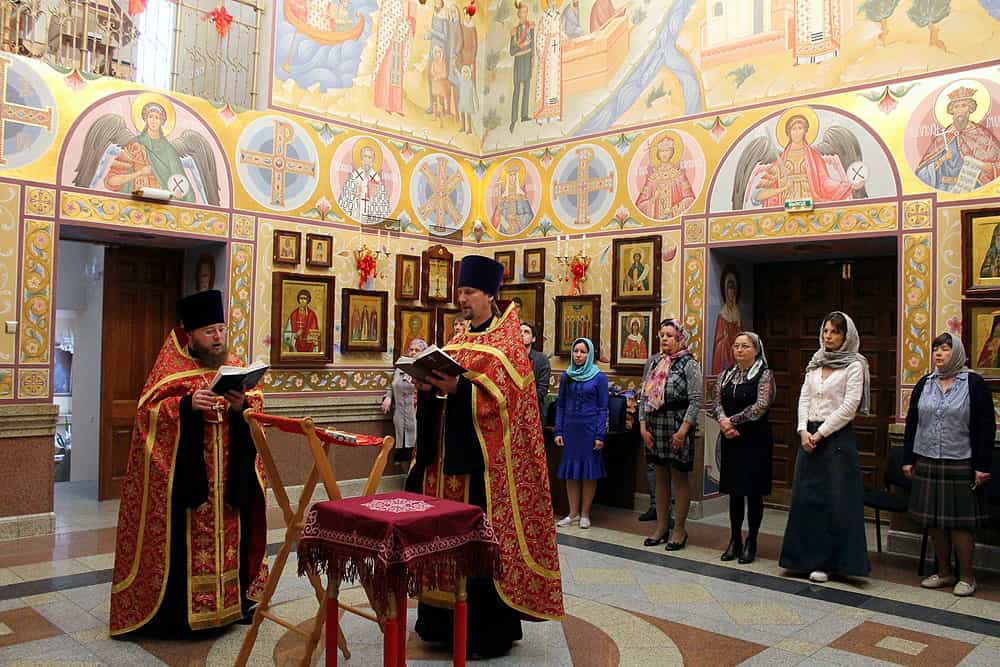 Клирик Вятской епархии иерей Игорь Шиляев провел углубленный курс жестового языка в Хабаровске