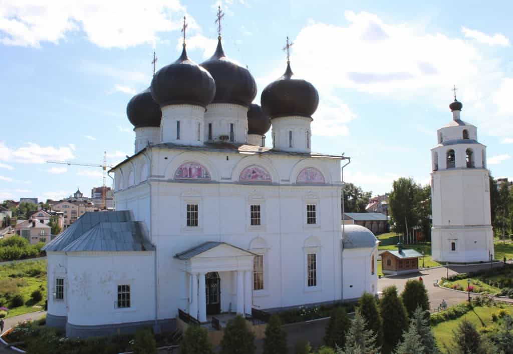 Каждую среду в Успенском кафедральном соборе Трифонова монастыря совершается Братский молебен