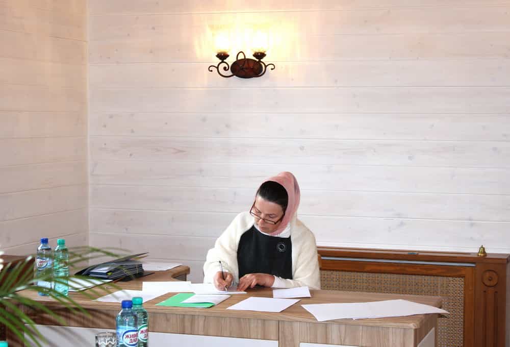 Выпускники Вятского Духовного училища успешно сдали междисциплинарный итоговый экзамен