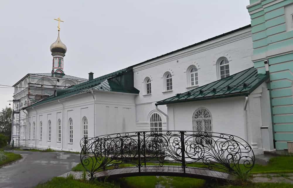 Торжественное богослужение в Преображенском женском монастыре