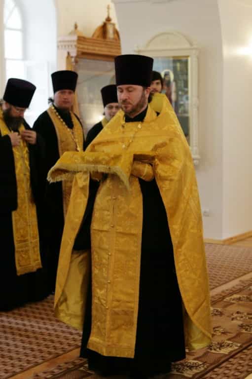 Митрополит Марк совершил всенощное бдение в Преображенском женском монастыре