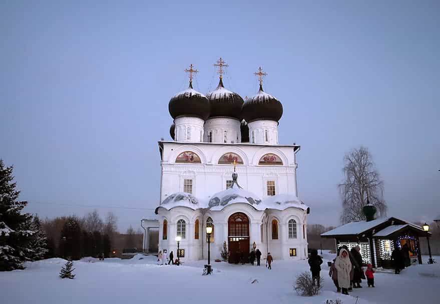 Великая Рождественская вечерня в Успенском кафедральном соборе