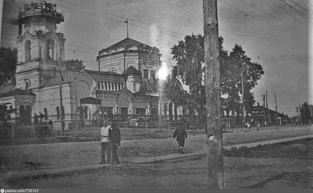 В школе поселка Вахруши прошли уроки-беседы «Имя тебе: Любовь. Сила. Свет. Милость»