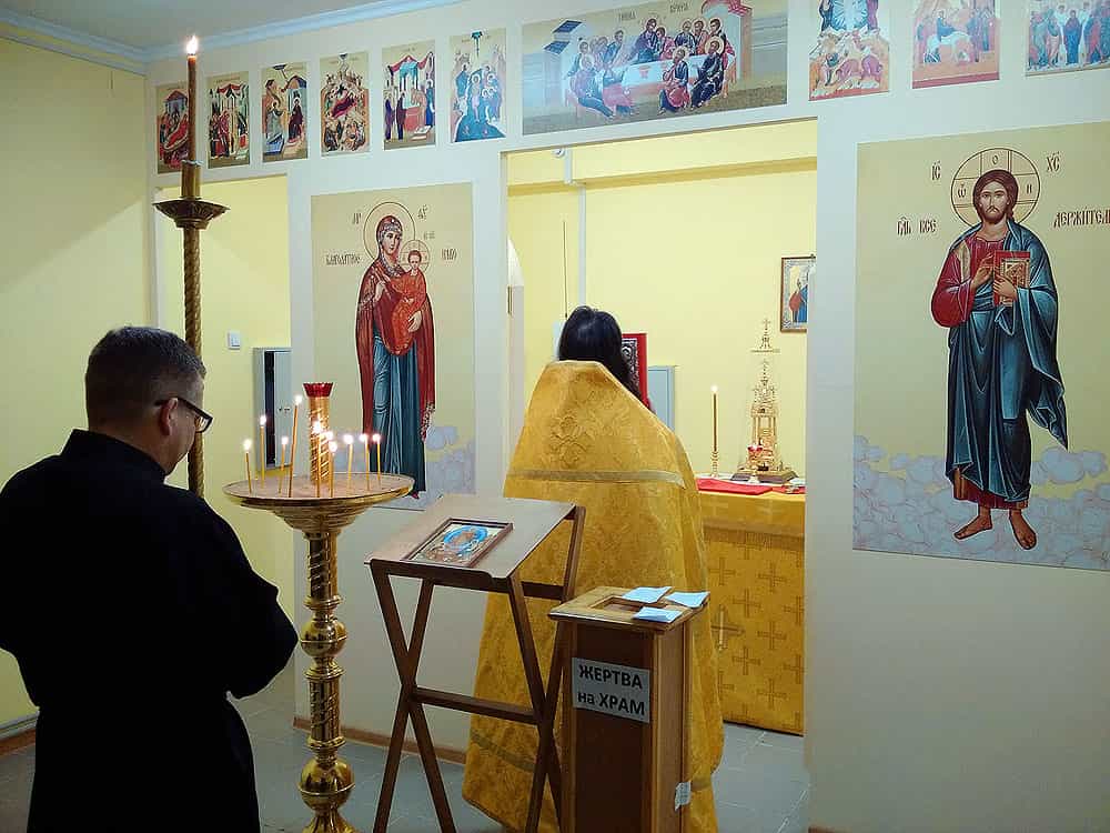 Божественная литургия в храме 40 севастийских мучеников