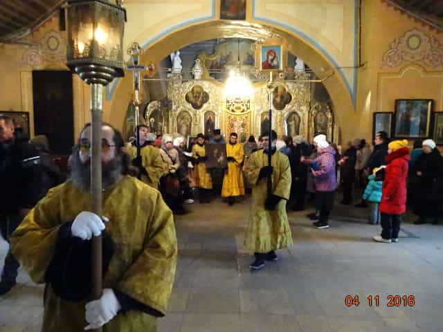 В Кукарском благочинии состоялся крестный ход в честь Казанской иконы Божией Матери