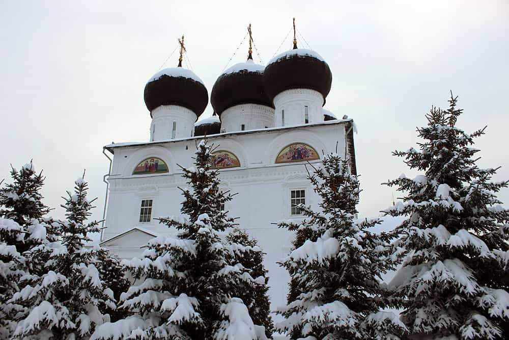 В преддверии Рождественских празднований сотрудники МЧС провели семинар со священнослужителями