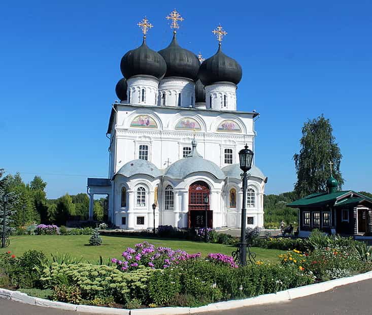 Экскурсии и поездки паломнической службы Трифонова монастыря в сентябре