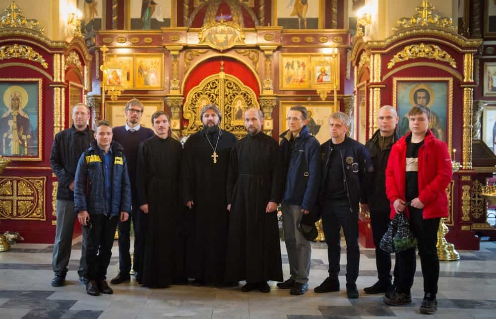 Открыта школа алтарников-чтецов