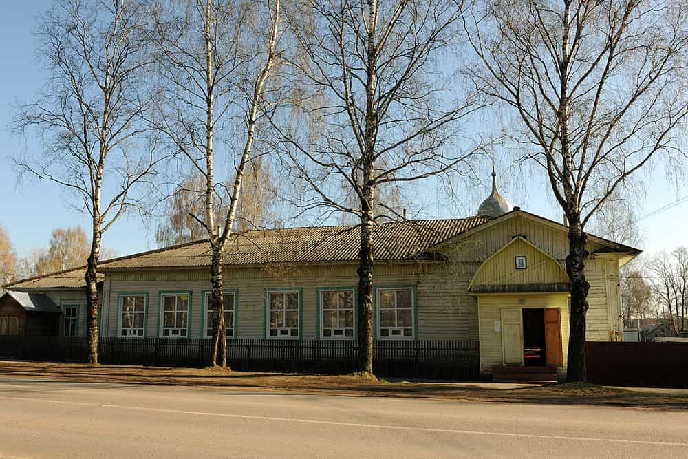 Митрополит Вятский и Слободской Марк возглавил служение Божественной литургии в храме в честь св. Александра Невского в Проснице