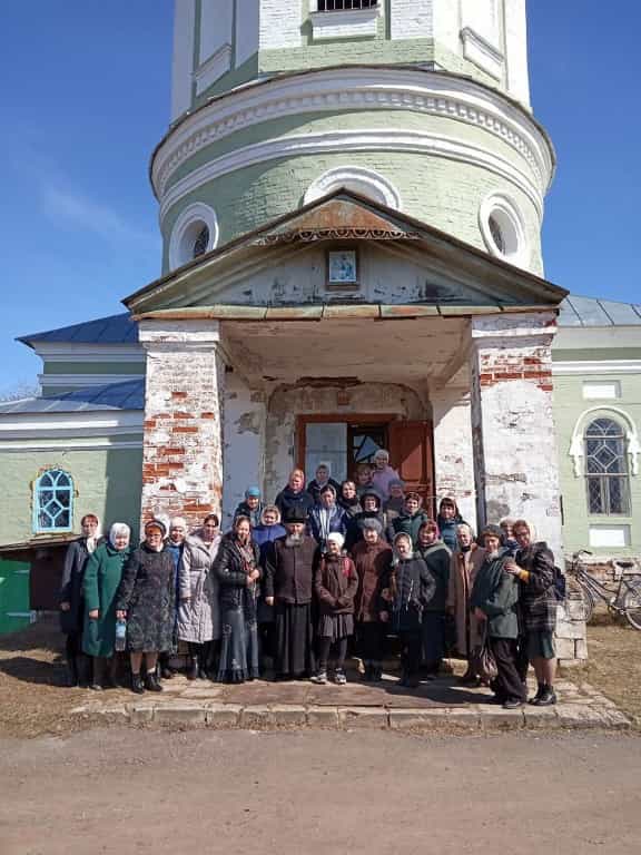 Состоялась паломническая поездка клуба православных педагогов в село Истобенское