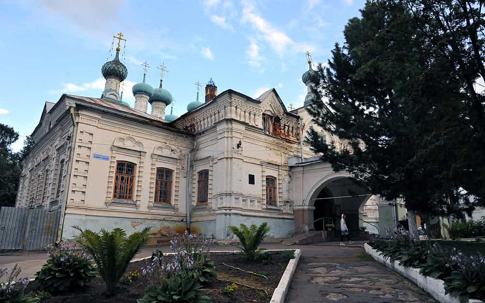 Мощи великомученика и целителя Пантелеимона в Слободском