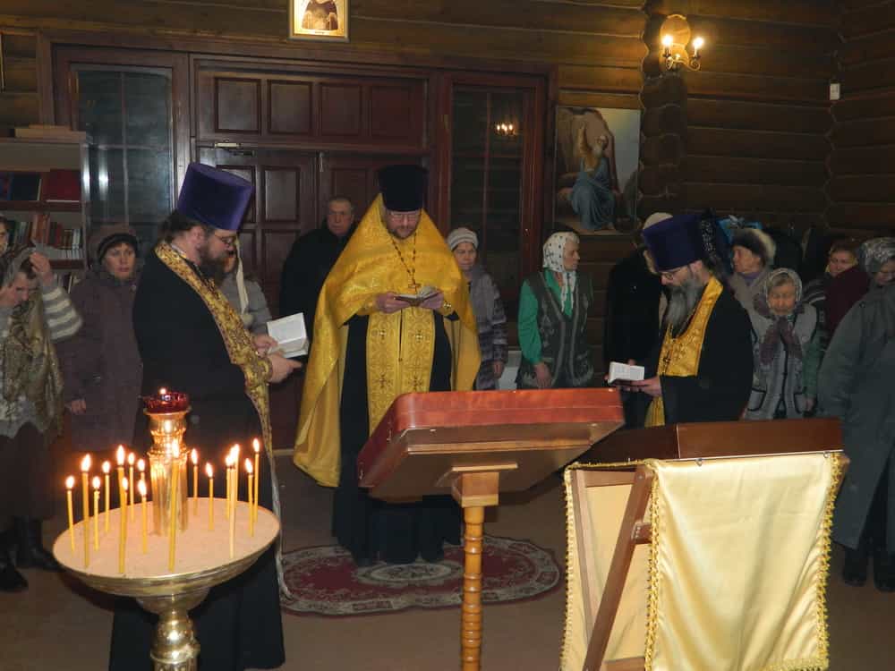 Божественная Литургия в Престольный праздник храма Прокопия Вятского