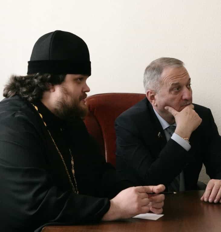 Секретарь Вятской Епархии принял участие в видеоконференции, посвященной съемке фильма о Трифоне Вятском