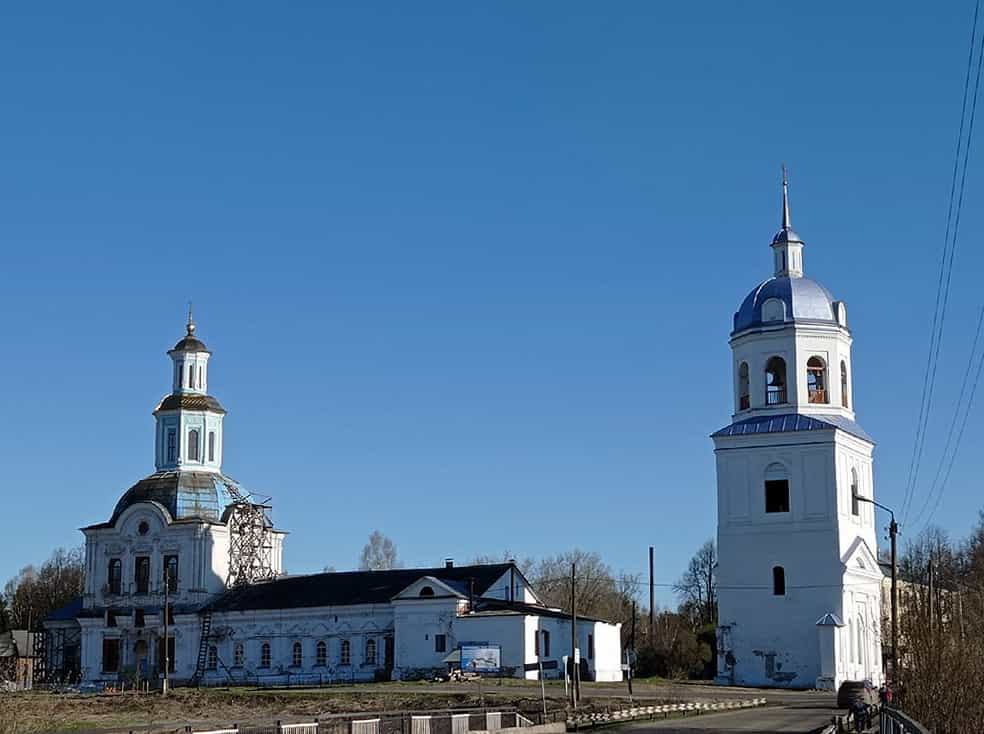 Торжественное Всенощное бдение в Светлую Субботу в храме в честь Рождества Пресвятой Богородицы поселка Нижнеивкино