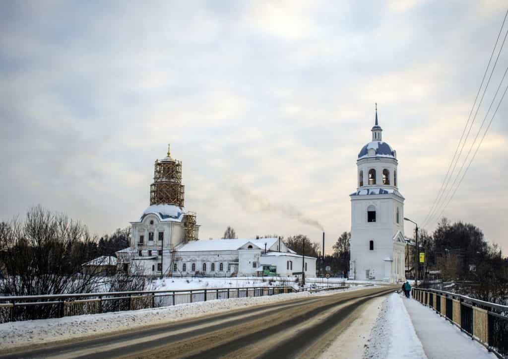 Приход Церкви Рождества Пресвятой Богородицы поселка Нижнеивкино приглашает на выставку «Страницы истории»