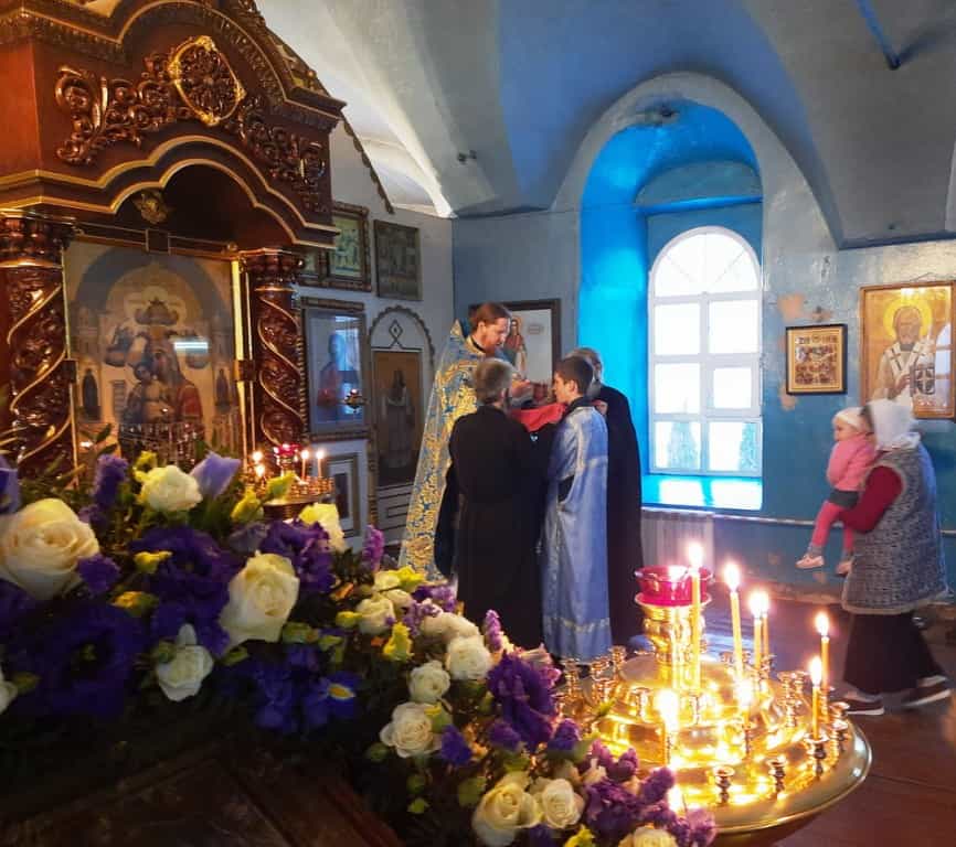 В праздник Введения во храм Пресвятой Богородицы  состоялась поездка в храмы Нижнеивкино и Адышево, организованная паломнической службой Трифонова монастыря