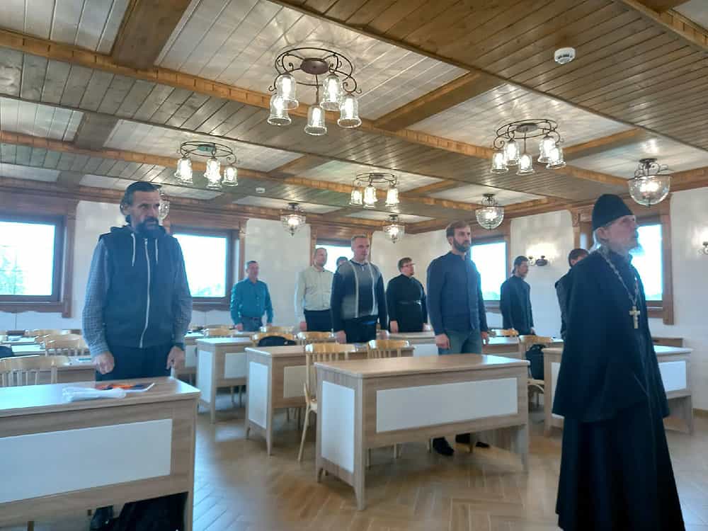 Студенты первого курса начали обучение в Вятском Духовном училище