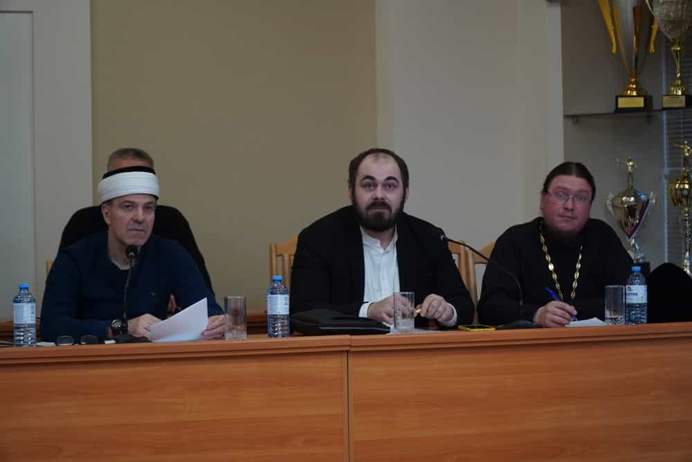 В исправительных учреждениях Кировской области прошла неделя межрелигиозного диалога