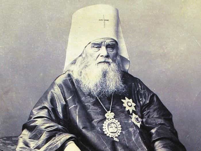 На оленях и на собаках, на лодках и пешком
