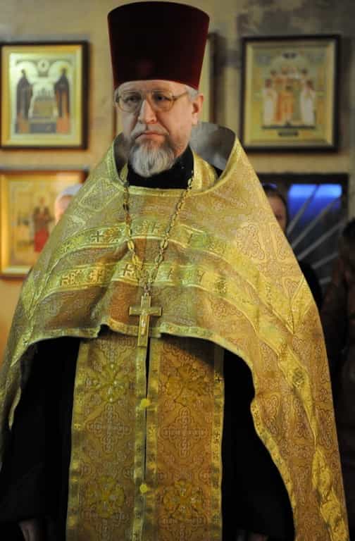 Митрополит Марк возглавил Божественную литургию в храме Архангела Михаила мкр. Радужный