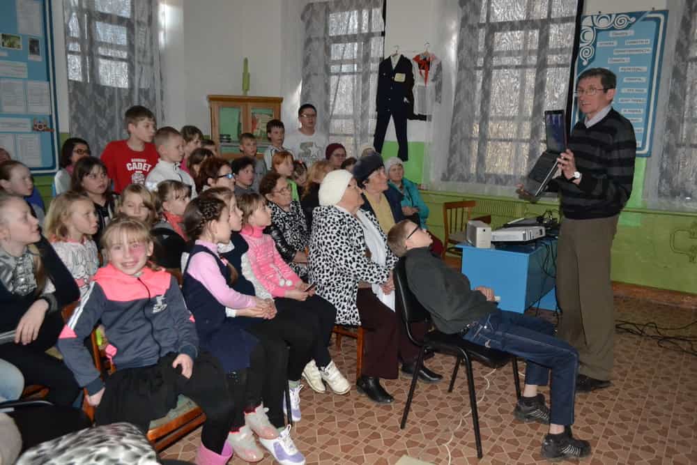 В Медянах состоялся показ фильма «Всероссийский Великорецкий крестный ход»