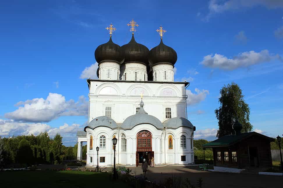 Всенощное бдение архиерейским чином накануне престольного праздника Свято-Успенского кафедрального собора