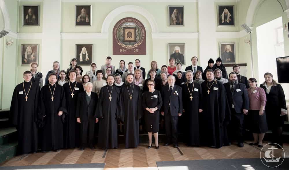 Заведующая Регентским отделением ВДУ посетила Общецерковный семинар по подготовке регентов церковных хоров в Санкт-Петербурге