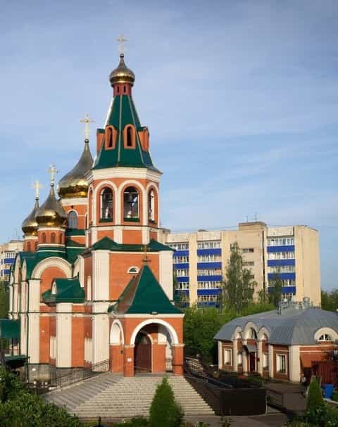 «Господь приводит людей»
