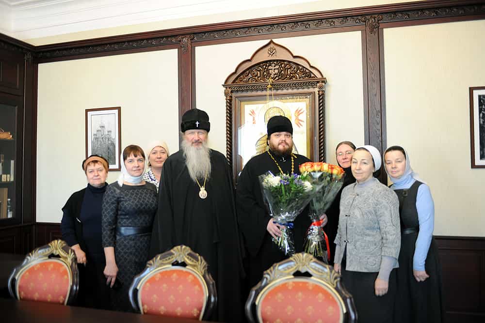 Митрополит Марк поздравил секретаря Вятской епархии иерея Виталия Лапшина с Днем Ангела