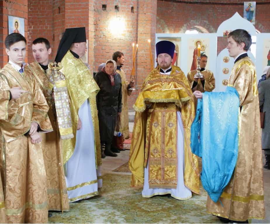 Митрополит Вятский и Слободской Марк совершил Литургию в строящемся храме святого благоверного князя Александра Невского в г. Кирово-Чепецк