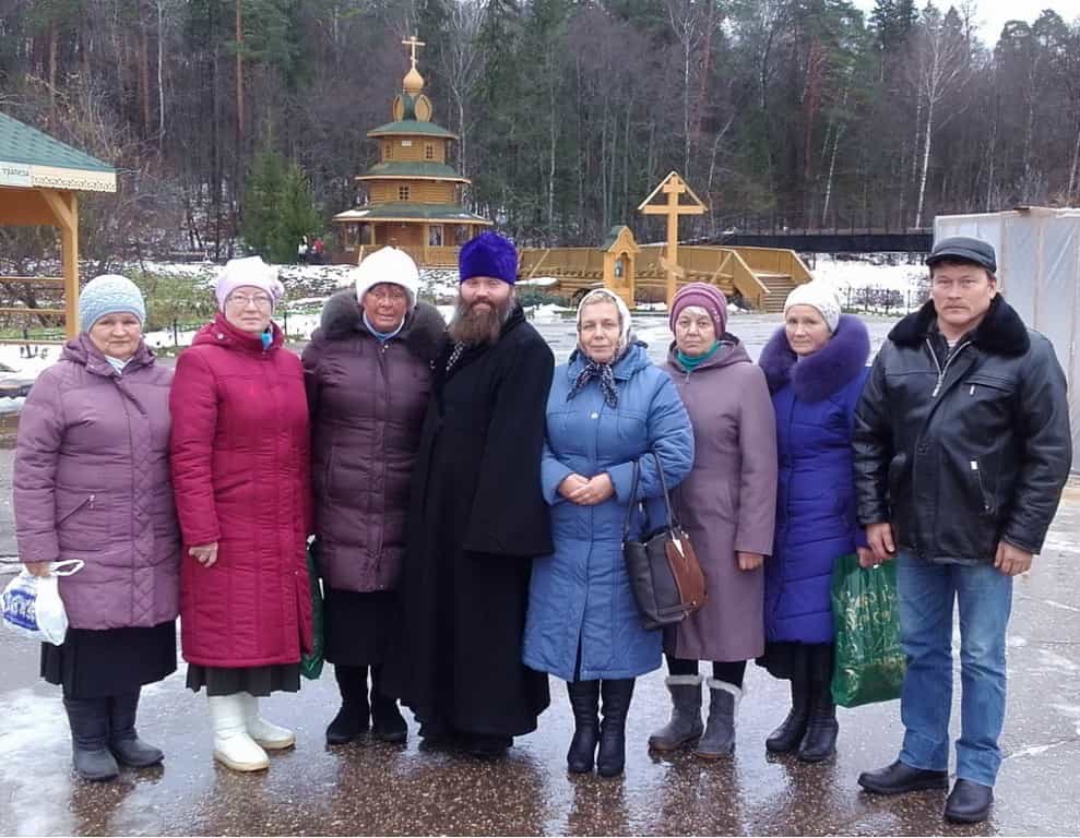Паломническая поездка прихожан Троицкой церкви с. Медяны к мощам преподобного Серафима Саровского в Дивеево