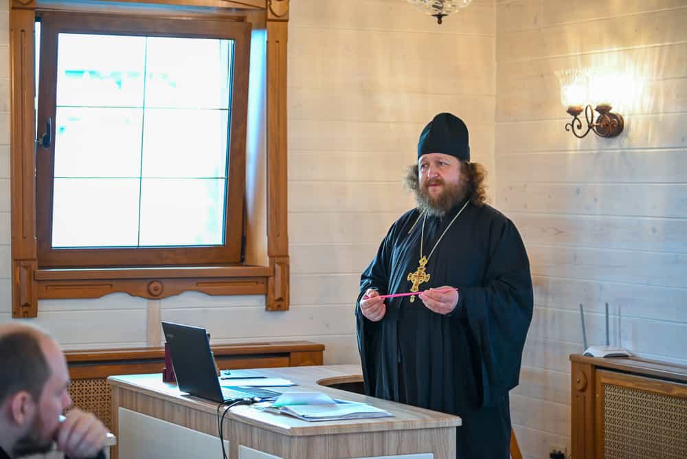 Завершились курсы повышения квалификации для священнослужителей Вятской Митрополии