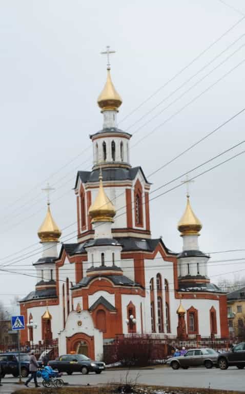 Архиерейское служение в праздник Радоницы