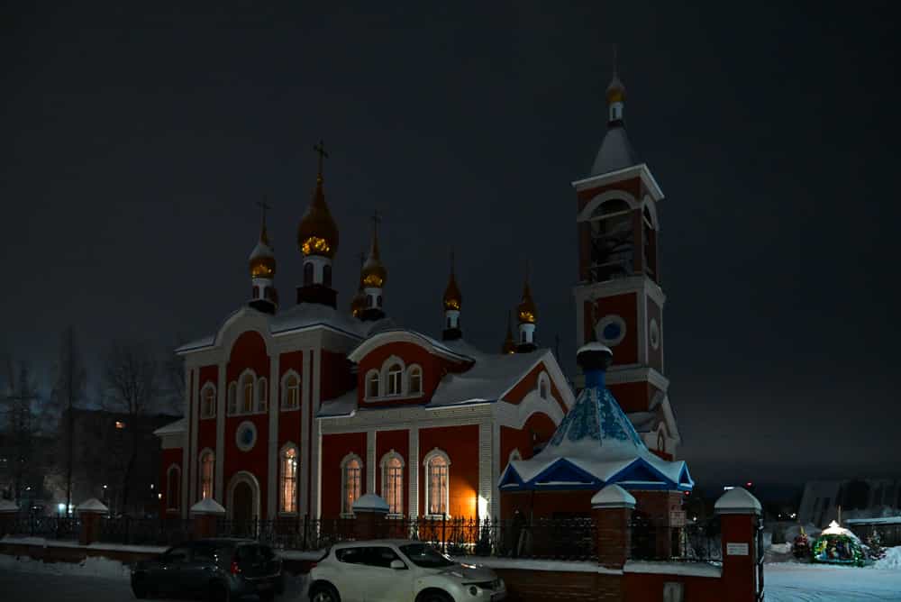 Праздничное богослужение в храме в честь иконы Божией Матери «Всех скорбящих Радость»