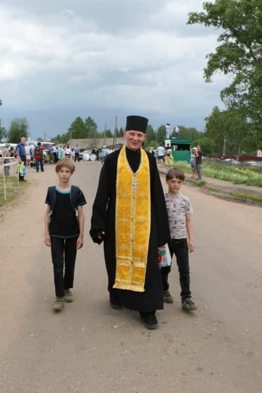 Приход крестного хода в Великорецкое. Всенощное бдение. Фоторепортаж. Видеосюжет
