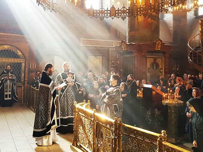 Божественная благодать и суета мира