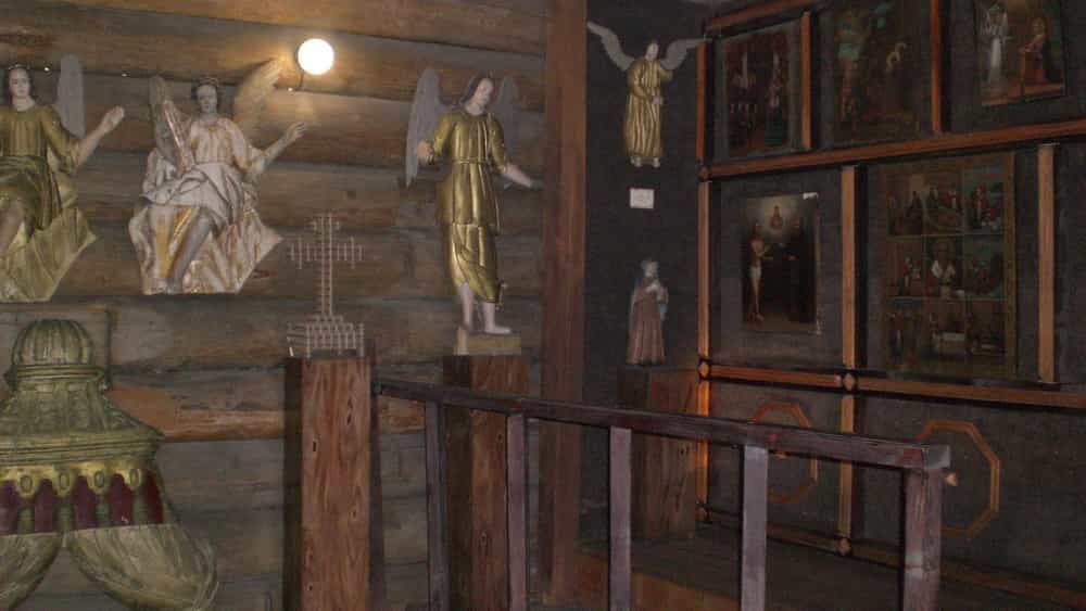 Молебен в самом древнем храме города Слободского