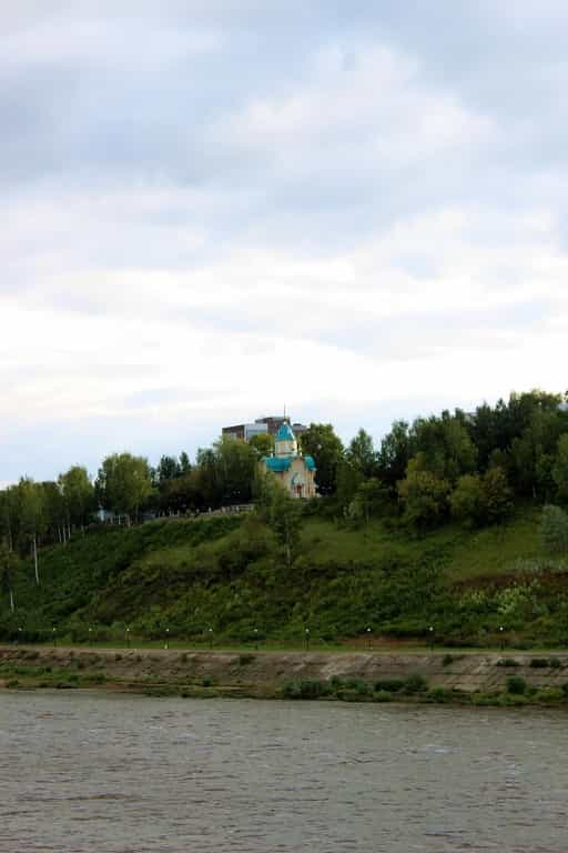 Митрополит Марк возглавил всенощное бдение в престольный праздник Федоровского храма