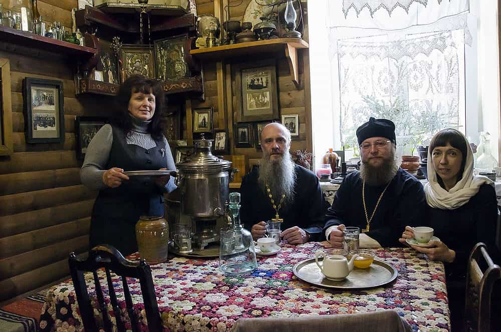 В историко-краеведческом клубе «Мир» состоялся пасхальный праздник прихода Царево-Константиновской Знаменской церкви города Кирова