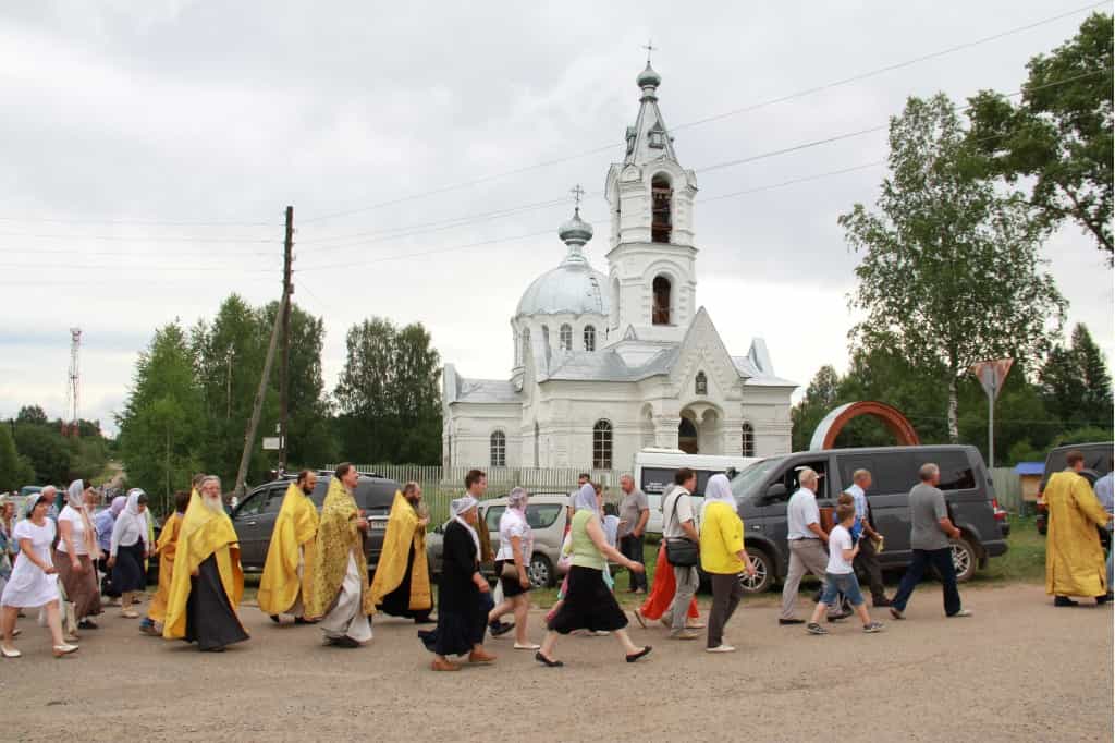 В престольный праздник в церкви святых Космы и Дамиана с. Трехречье состоится  Божественная литургия
