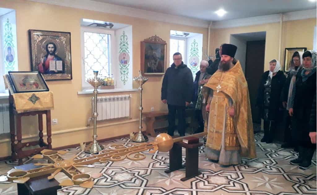 В праздник Архистратига Божия Михаила на Троицкой церкви села Медяны установлен крест