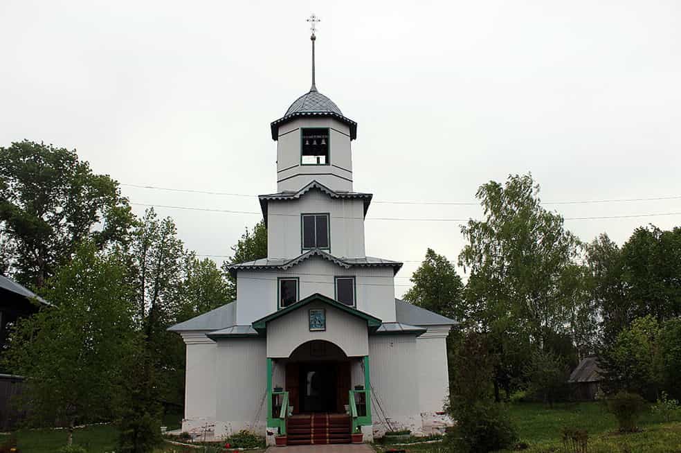 Всенощное бдение архиерейским чином в престольный праздник храма Вознесения Господня поселка Вахруши