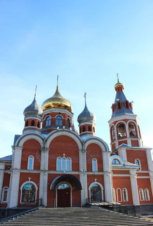 Торжественное всенощное бдение накануне Вербного воскресенья в храме великомученика и целителя Пантелеимона