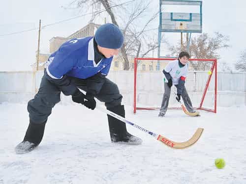 Хоккей на валенках для воспитанников Воскресных школ