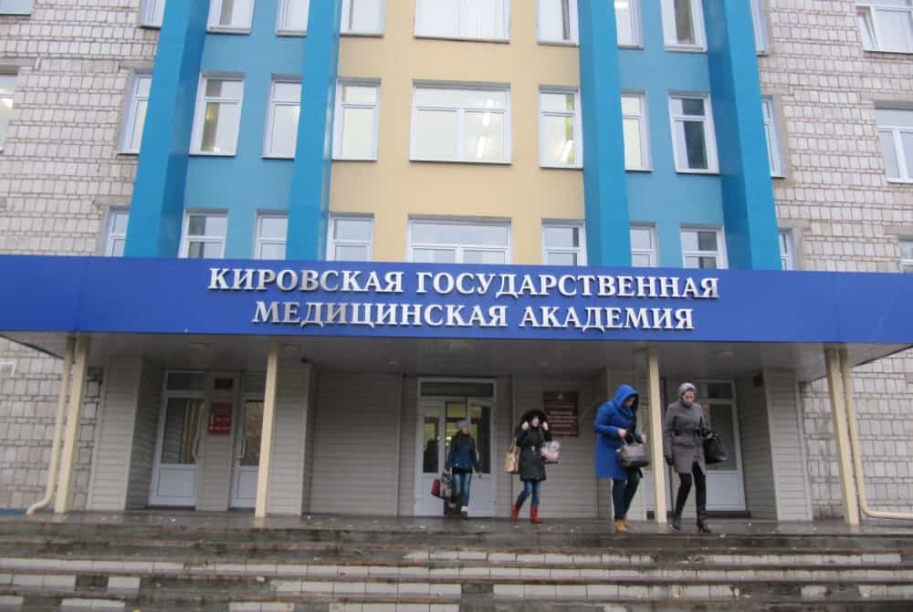 На секции социального служения говорили о подвиге вятских миссионеров, трезвости и милосердии