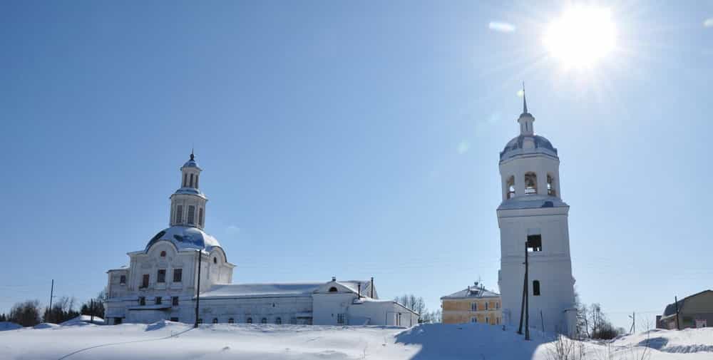 Молебен Божией Матери перед афонскими иконами «Достойно есть» и «Скоропослушница» в церкви поселка Нижнеивкино